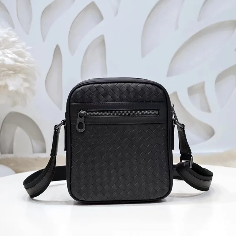 All categories 💚 Top version men’s bags 💚 BV 2024 new BV crossbody bag